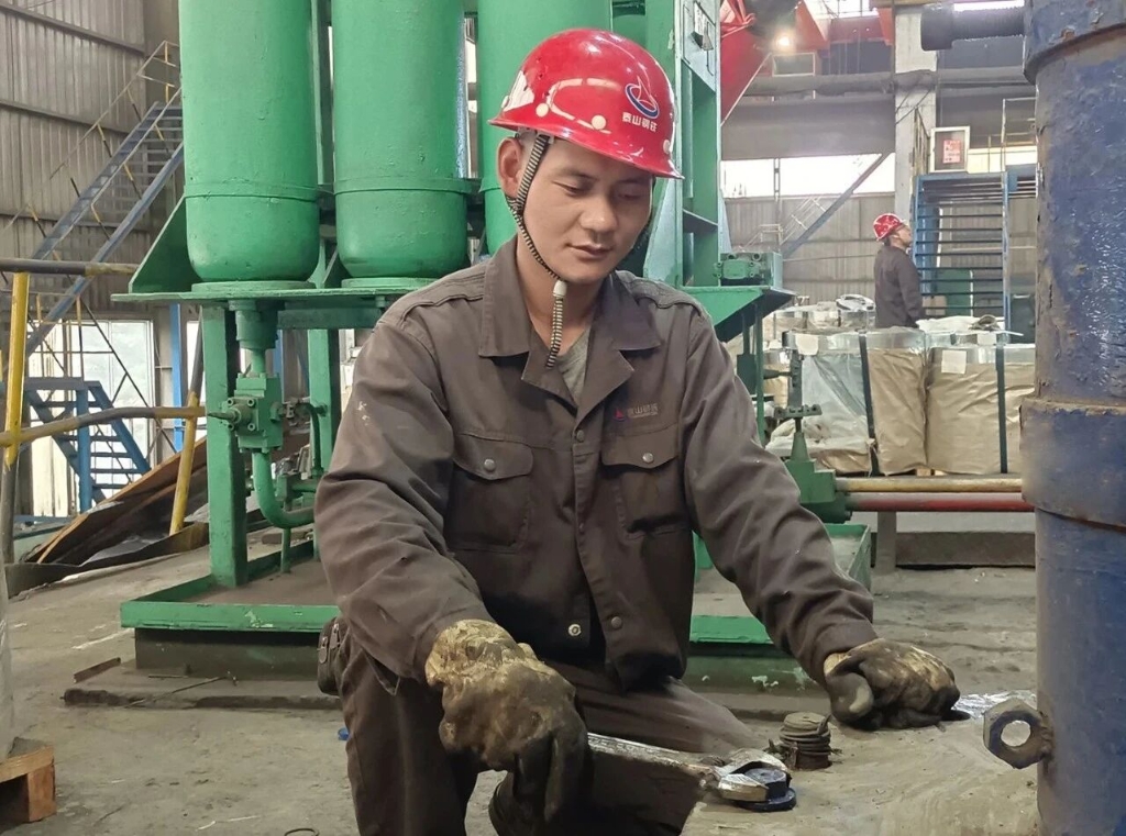 【先锋力量】维修线上的螺丝钉